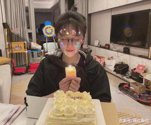 明星生日许愿照,明星们的甜蜜时刻与美好愿望