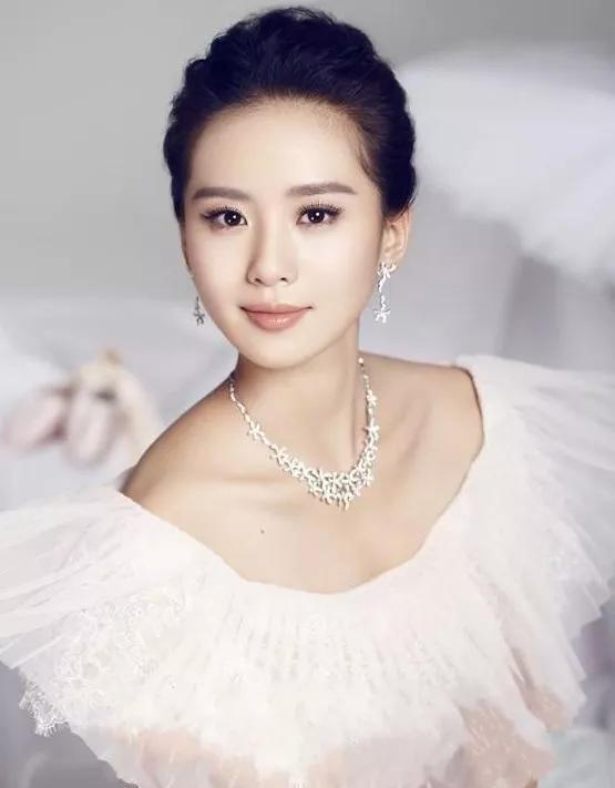 中国最美的明星是谁,风华绝代，谁是你心中的女神？