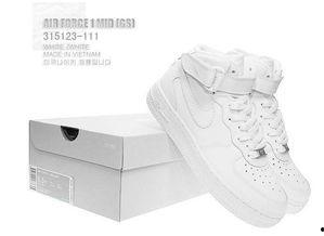 有哪些明星穿空军一号,揭秘穿空军一号的明星风采