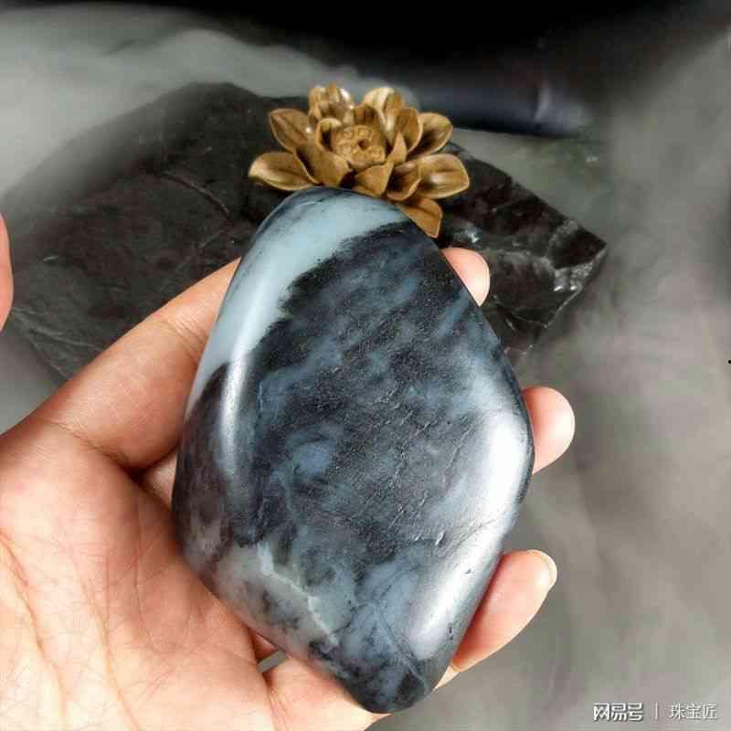 青花玉籽料牌子怎么看,探寻天然美玉的生成奥秘