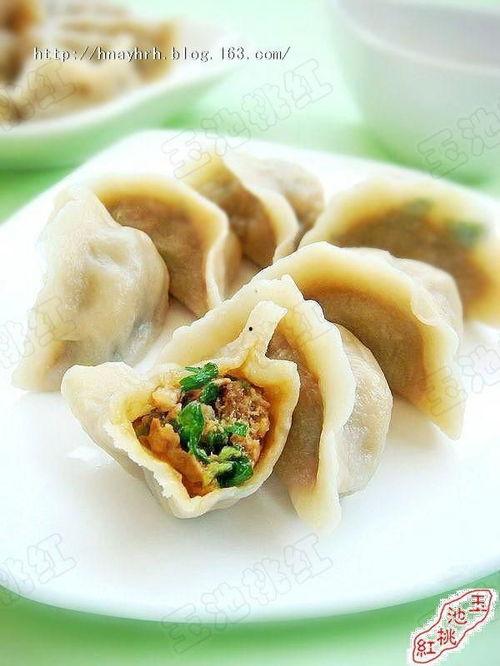 香菜猪肉饺子抖音网红,美味与颜值并存